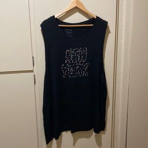“New York” flowy black tank.